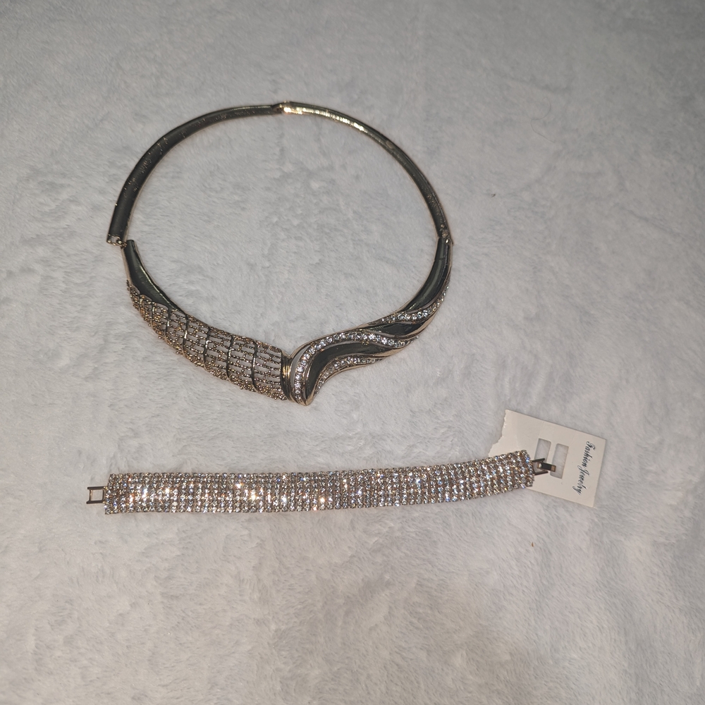 Elegant Jewelry Set